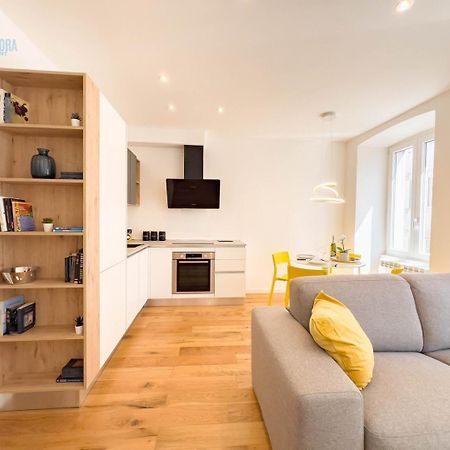 Cassa Di Risparmio 11 Tirabora Short Rent Trieste Esterno foto