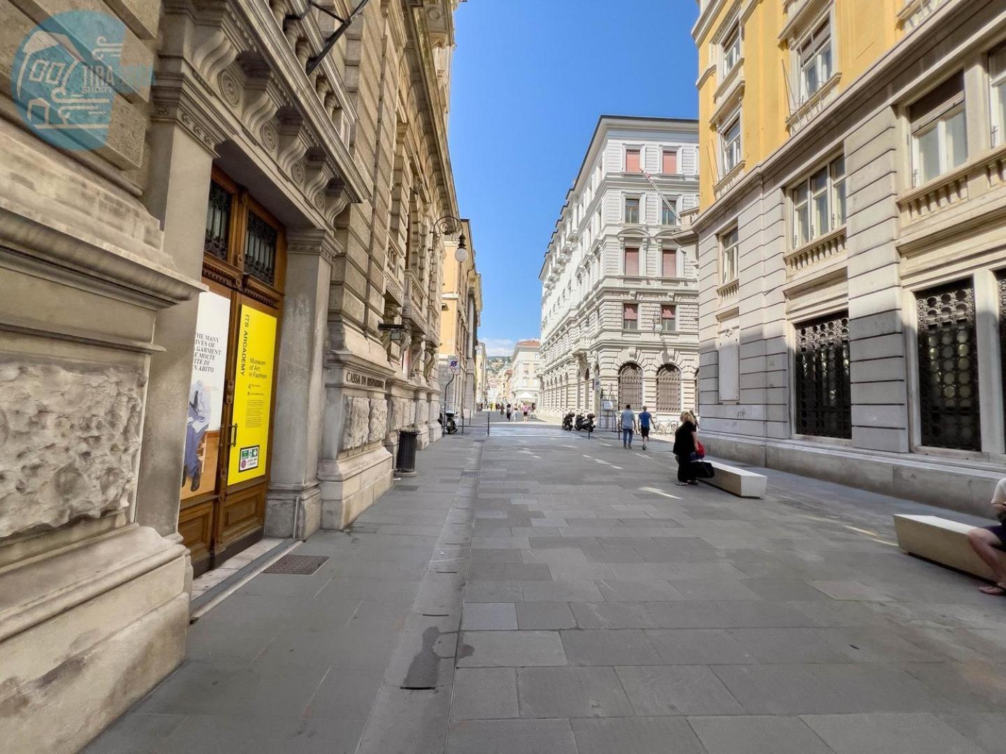Cassa Di Risparmio 11 Tirabora Short Rent Trieste Esterno foto