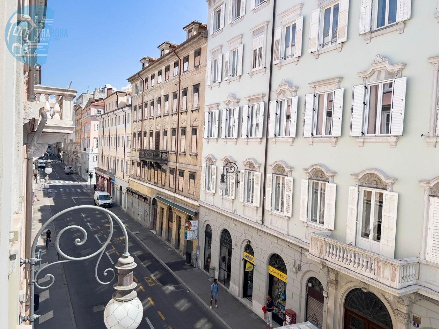 Cassa Di Risparmio 11 Tirabora Short Rent Trieste Esterno foto